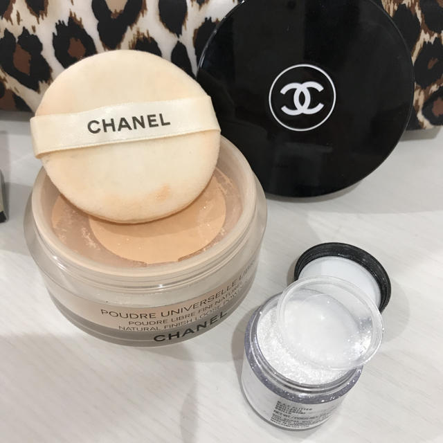 CHANEL ラメ入りルースパウダーとMACラメパウダー