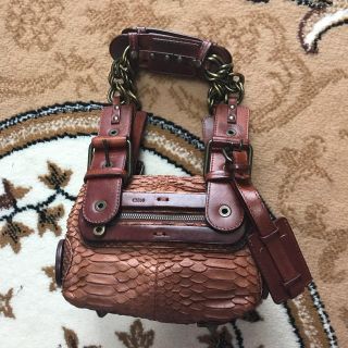 クロエ(Chloe)の【最終お値下げ❤】Chloeのモデル級オシャレレザーショルダーバッグ♡クロエ(ショルダーバッグ)