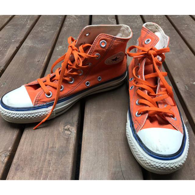 CONVERSE(コンバース)のコンバースハイカットオレンジ23.0 レディースの靴/シューズ(スニーカー)の商品写真