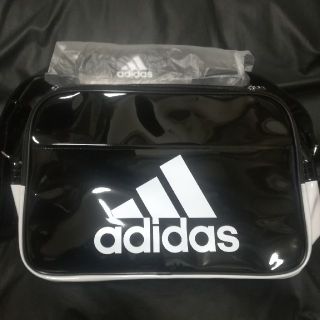 アディダス(adidas)のアディダスショルダーバッグ(ショルダーバッグ)