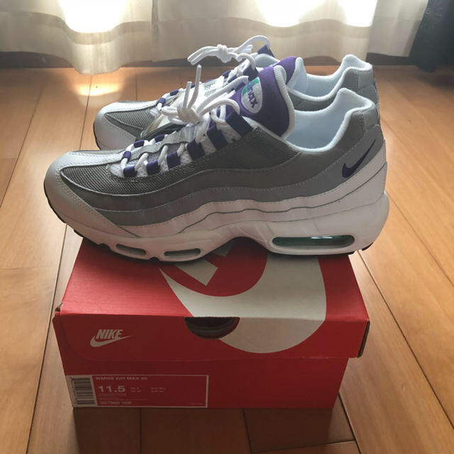 NIKE(ナイキ)のWMNS AIR MAX 95 グレープ メンズの靴/シューズ(スニーカー)の商品写真