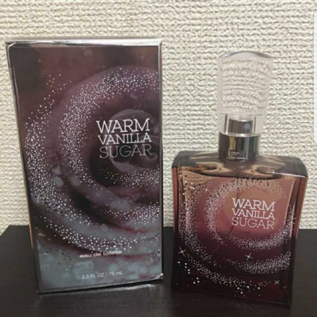 Bath & Body Works(バスアンドボディーワークス)の人気の香り！ウォームバニラシュガー☆香水☆トワレ コスメ/美容の香水(ユニセックス)の商品写真