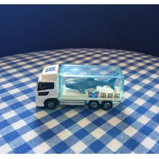 トミー(TOMMY)のトミカ水族館ジンベイザメ運搬車(ミニカー)