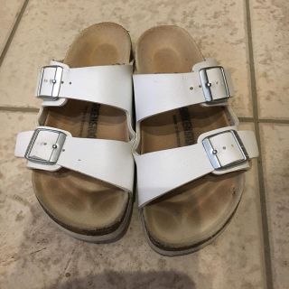 ビルケンシュトック(BIRKENSTOCK)のビルケンシュトック  ホワイト(サンダル)