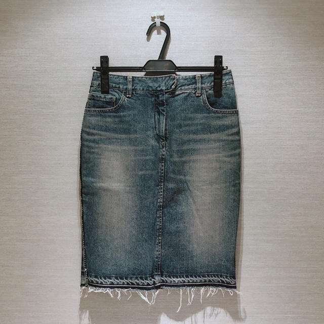 HAN AHN SOON(ハンアンスン)のハンアンスンラインストーンデニムスカート ♡ レディースのスカート(ひざ丈スカート)の商品写真