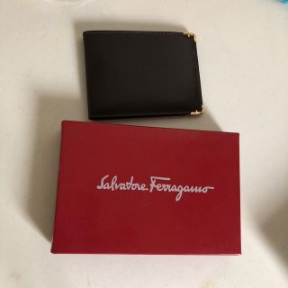 サルヴァトーレフェラガモ(Salvatore Ferragamo)の札入れ 新品割引(折り財布)