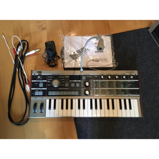 KORG(コルグ)のmicroKORG シンセサイザー 楽器の鍵盤楽器(キーボード/シンセサイザー)の商品写真