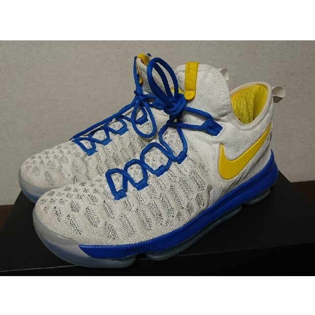 NIKE(ナイキ)のNIKE KD9 ナイキID限定ウォリアーズカラー 28.0cm メンズの靴/シューズ(スニーカー)の商品写真