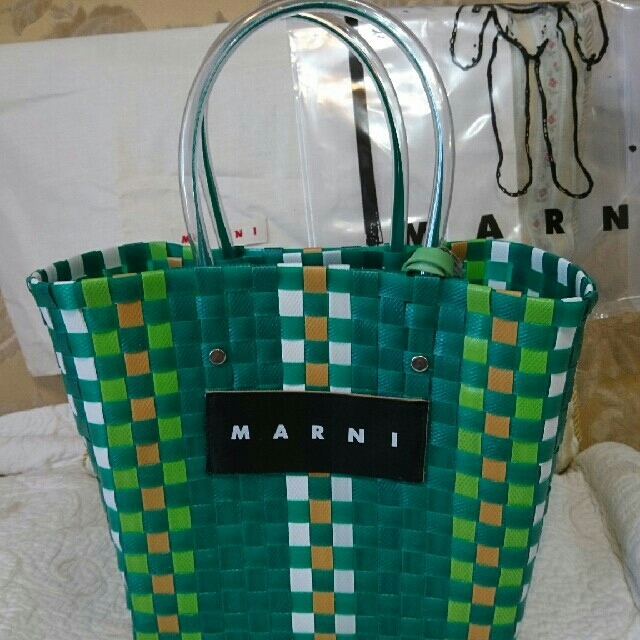 マルニフラワーカフェ 新品 ピクニックバッグ MARNI かごバッグ グリーン