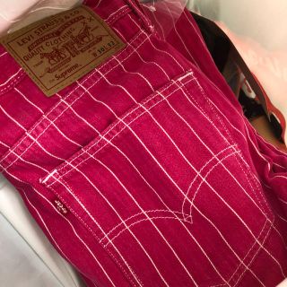 シュプリーム(Supreme)の新品タグ付きsupreme levi's pinstripe 550 jeans(デニム/ジーンズ)