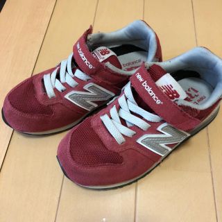 ニューバランス(New Balance)のnew balance  キッズ赤(スニーカー)