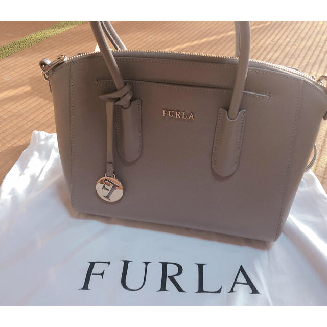 【本日限定値下げ】フルラ FURLA バッグ