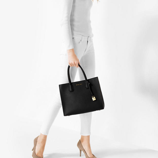 Michael Kors(マイケルコース)のお値下げ！MICHAEL KORS＊トートバッグ レディースのバッグ(トートバッグ)の商品写真