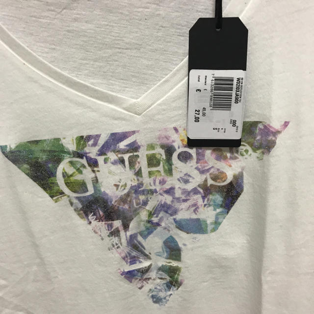 GUESS(ゲス)の新品 GUESS Tシャツ アメリカSサイズ レディースのトップス(Tシャツ(半袖/袖なし))の商品写真