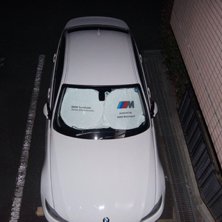 ビーエムダブリュー(BMW)のBMW オリジナルサンシェード新品未使用  (車内アクセサリ)