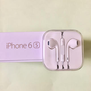 アップル(Apple)のiPhoneイヤホン(iPhone6s購入時の付属品)(ヘッドフォン/イヤフォン)