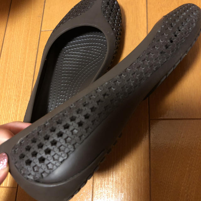 crocs(クロックス)の【ちぃティ様専用】クロックスフラットシューズ レディースの靴/シューズ(バレエシューズ)の商品写真