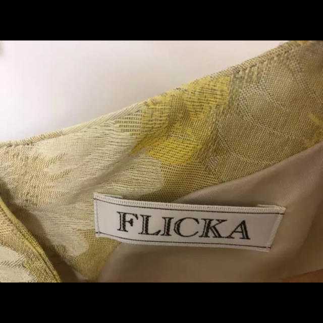 TOMORROWLAND(トゥモローランド)のFLICKA フラワープリント トップス レディースのトップス(カットソー(半袖/袖なし))の商品写真