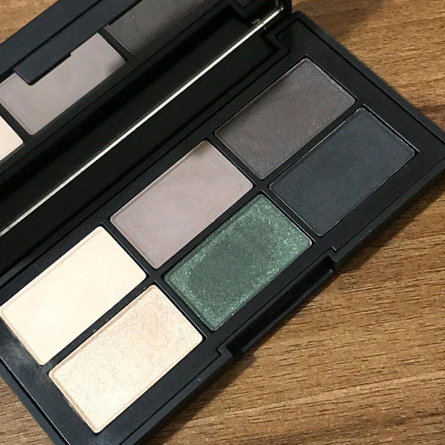 NARS(ナーズ)のNARS : ナーズイスト ハードワイヤードアイキット コスメ/美容のベースメイク/化粧品(アイシャドウ)の商品写真