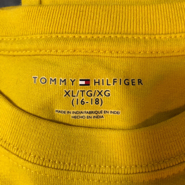 TOMMY HILFIGER(トミーヒルフィガー)のTommy Hilfiger Tシャツ 2枚セット レディースのトップス(Tシャツ(半袖/袖なし))の商品写真