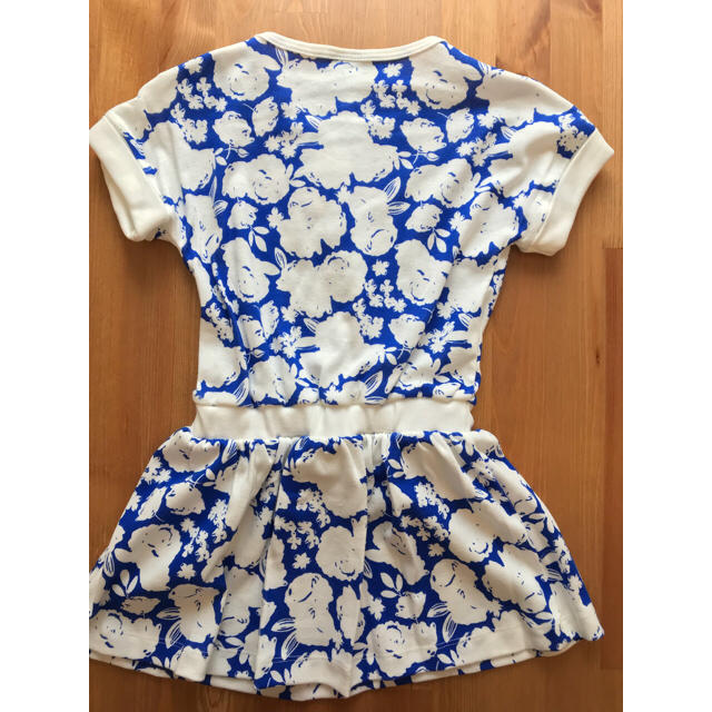 PETIT BATEAU(プチバトー)のhi様専用♡4ans プチバトー ホワイトフラワープリントワンピース キッズ/ベビー/マタニティのキッズ服女の子用(90cm~)(ワンピース)の商品写真