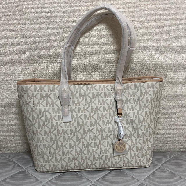 Michael Kors(マイケルコース)のトートバッグ マイケルコース 新品未使用  レディースのバッグ(トートバッグ)の商品写真