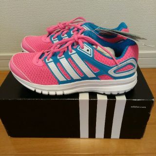 アディダス(adidas)のadidas スニーカー(スニーカー)