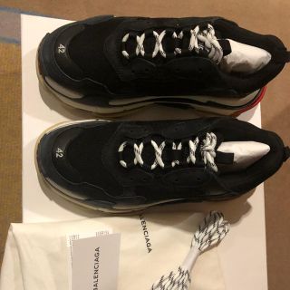 バレンシアガ(Balenciaga)の阪急当選 BALENCIAGA triples 42 (スニーカー)