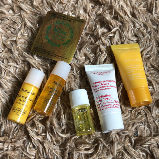 CLARINS(クラランス)のCLARINS オイル パック スクラブ その他おまけ コスメ/美容のスキンケア/基礎化粧品(フェイスオイル/バーム)の商品写真