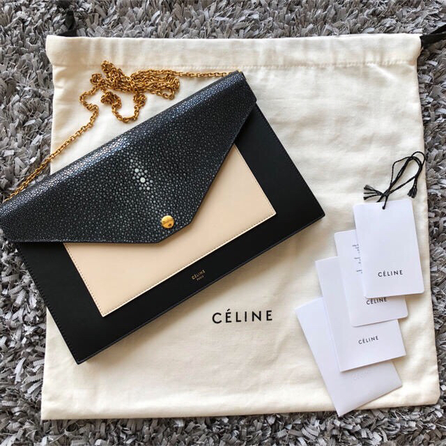 クラッチバッグ【新品未使用】CELINE イブニングクラッチ ファー付き セリーヌ