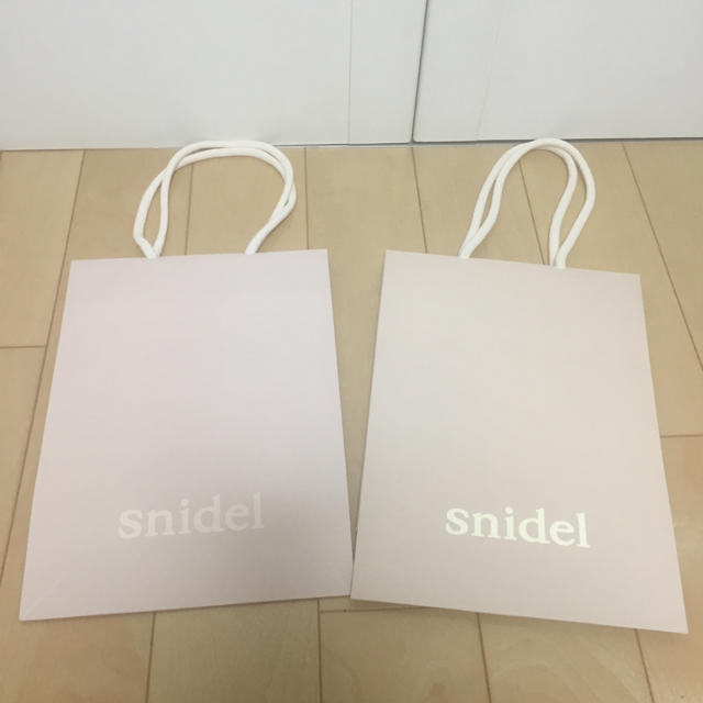 SNIDEL(スナイデル)のsnidel  スナイデル ショッパー ショップ袋 紙袋 袋 レディースのバッグ(ショップ袋)の商品写真