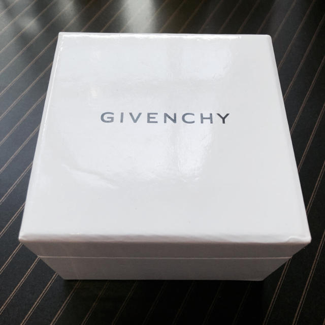 GIVENCHY(ジバンシィ)のGivenchy バングル メンズのアクセサリー(バングル/リストバンド)の商品写真