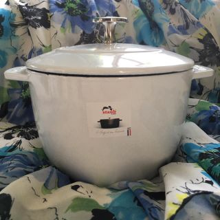 ストウブ(STAUB)の【値下げ】staub ストウブ ココット de GOHAN ( M ) ホワイト(鍋/フライパン)