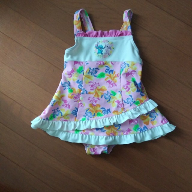 スティッチ　女の子　水着 キッズ/ベビー/マタニティのキッズ服女の子用(90cm~)(水着)の商品写真