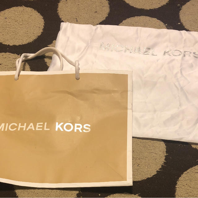 Michael Kors(マイケルコース)のにこ様専用☆MICHEAL KORS リュック グレー レディースのバッグ(リュック/バックパック)の商品写真