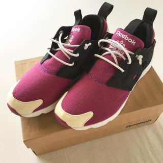 リーボック(Reebok)の新品 人気♡定価1万*Reebok*Classic furylite 23.5(スニーカー)