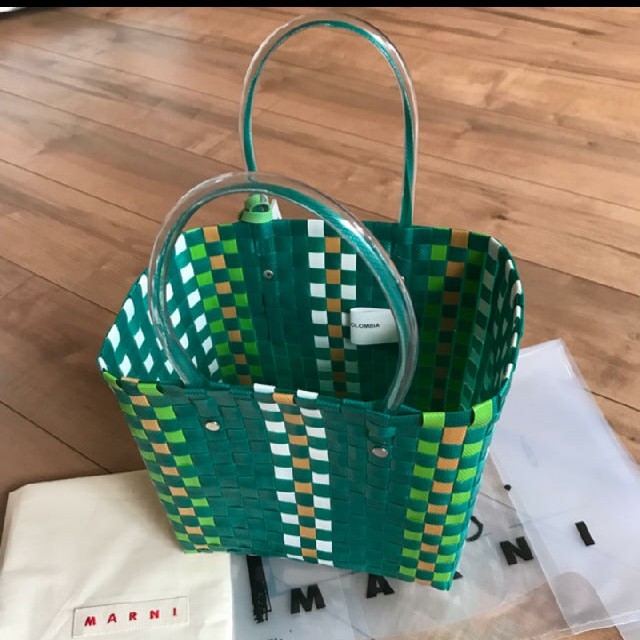 Marni(マルニ)の６月10日まで！ MARNIピクニックバック レディースのバッグ(かごバッグ/ストローバッグ)の商品写真