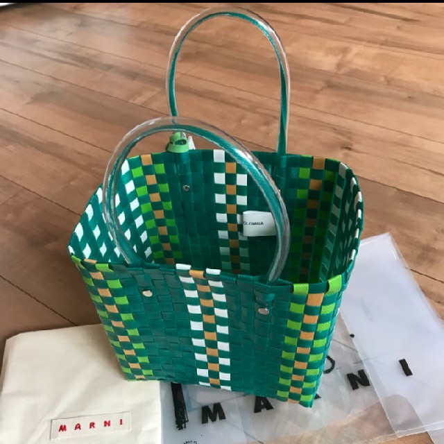 Marni(マルニ)の６月４日まで！ MARNIピクニックバック レディースのバッグ(かごバッグ/ストローバッグ)の商品写真