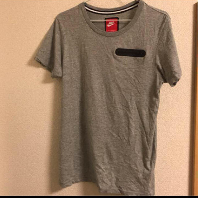 NIKE(ナイキ)のナイキ シンプル tシャツ メンズのトップス(Tシャツ/カットソー(半袖/袖なし))の商品写真