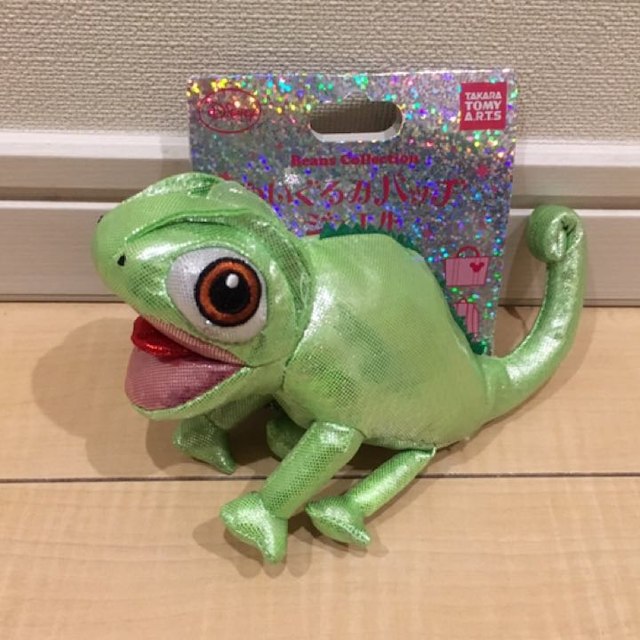 ラプンツェル(ラプンツェル)の新品 塔の上のラプンツェル パスカル ぬいぐるみバッジ / ぬいば キッズ/ベビー/マタニティのおもちゃ(ぬいぐるみ/人形)の商品写真