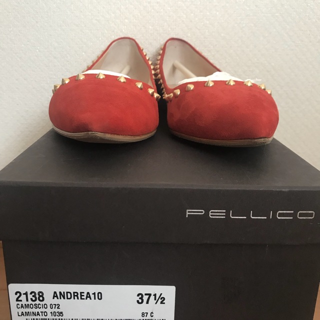 PELLICO(ペリーコ)のペリーコ・スタッズパンプス レディースの靴/シューズ(ハイヒール/パンプス)の商品写真