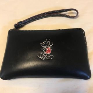 コーチ(COACH)の【うっちゃん様専用】COACH(コーチ)×ディズニー ポーチ ミッキー 黒(ポーチ)