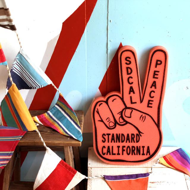 STANDARD CALIFORNIA(スタンダードカリフォルニア)のスタカリ Peaceサイン 非売品 大人気  グリーンルーム greenroom メンズのファッション小物(その他)の商品写真