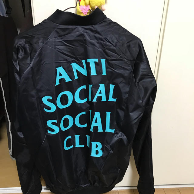ANTI(アンチ)のANTI SOCIAL SOCIAL CLUB ボンバージャケット Sサイズ メンズのジャケット/アウター(ナイロンジャケット)の商品写真