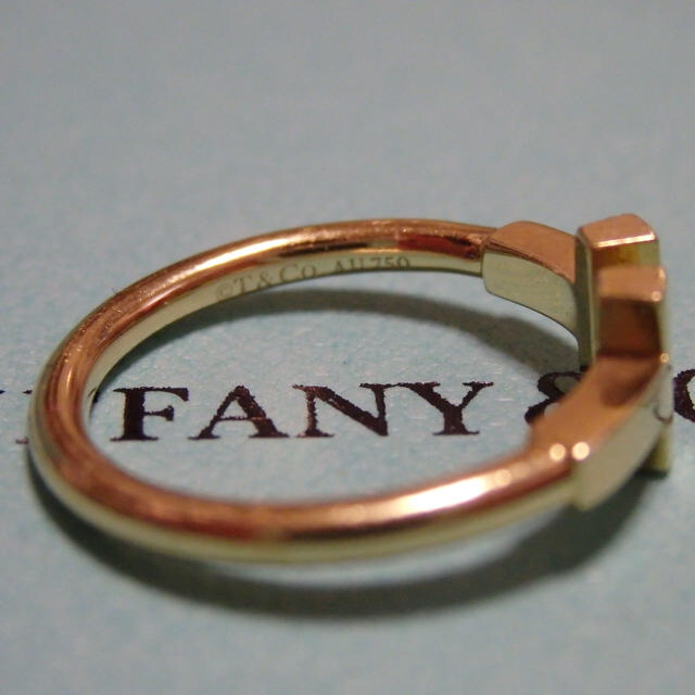 Tiffany & Co.(ティファニー)のTiffany Tワイヤーリング♯9  レディースのアクセサリー(リング(指輪))の商品写真