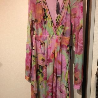 ビーシービージーマックスアズリア(BCBGMAXAZRIA)のpiko様専用 ハワイ BCBG ドレス ワンピース(ひざ丈ワンピース)