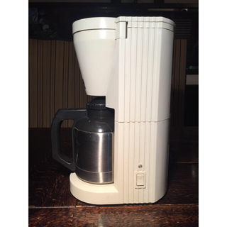 アムウェイ(Amway)のアムウェイ コーヒーメーカーE5072J お値下げしました。(コーヒーメーカー)