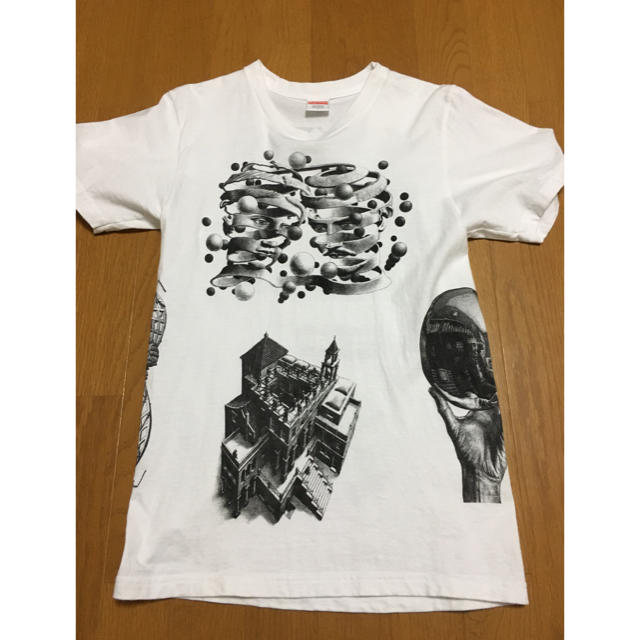 Supreme(シュプリーム)のsupreme m.c.escherコラボ escher Sサイズ メンズのトップス(Tシャツ/カットソー(半袖/袖なし))の商品写真