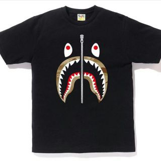 アベイシングエイプ(A BATHING APE)の送料込みsizeL ABATHINGAPE CAMO shark TEE(その他)