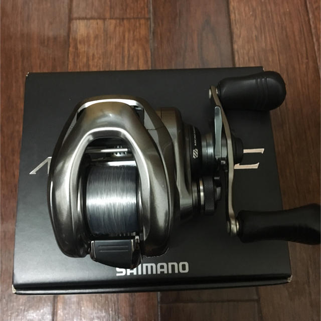 SHIMANO(シマノ)の超美品 シマノ15メタニウムDC ライン付き スポーツ/アウトドアのフィッシング(リール)の商品写真